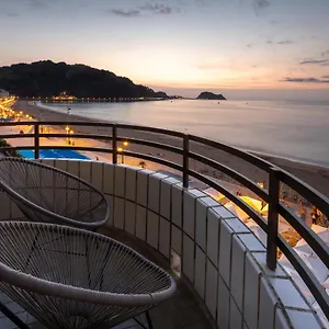 https://zarautz-beach-with-parking-by-aston-rentals.basquecountryhotels.org